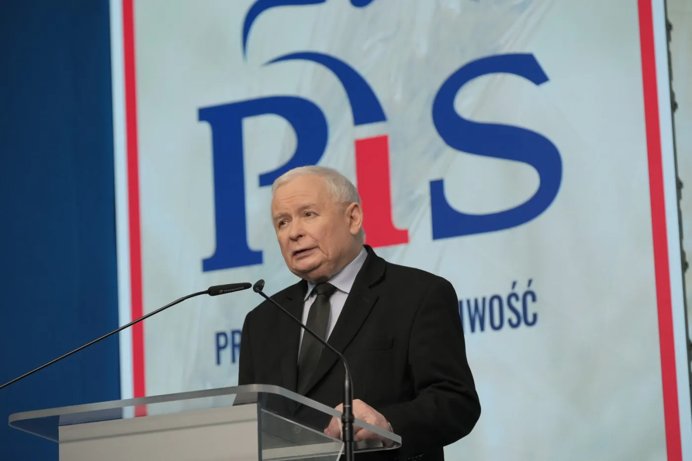Najnowszy sondaż. To nie jest dobra wiadomość dla Kaczyńskiego