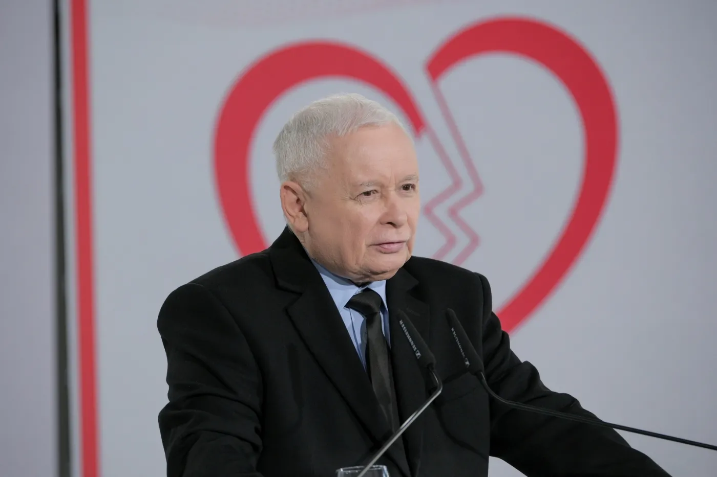 Kaczyński nie posiada się z oburzenia: To nadużycie prawa! Zbrodnia przeciw gospodarce!