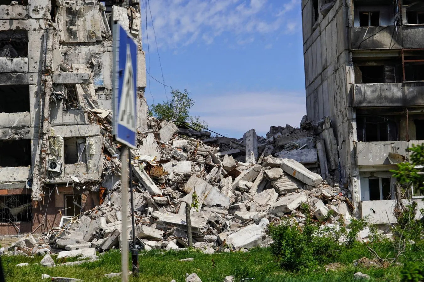 Zmasowany atak Rosji na Ukrainę w Dniu Pamięci. "Wróg nie rezygnuje"