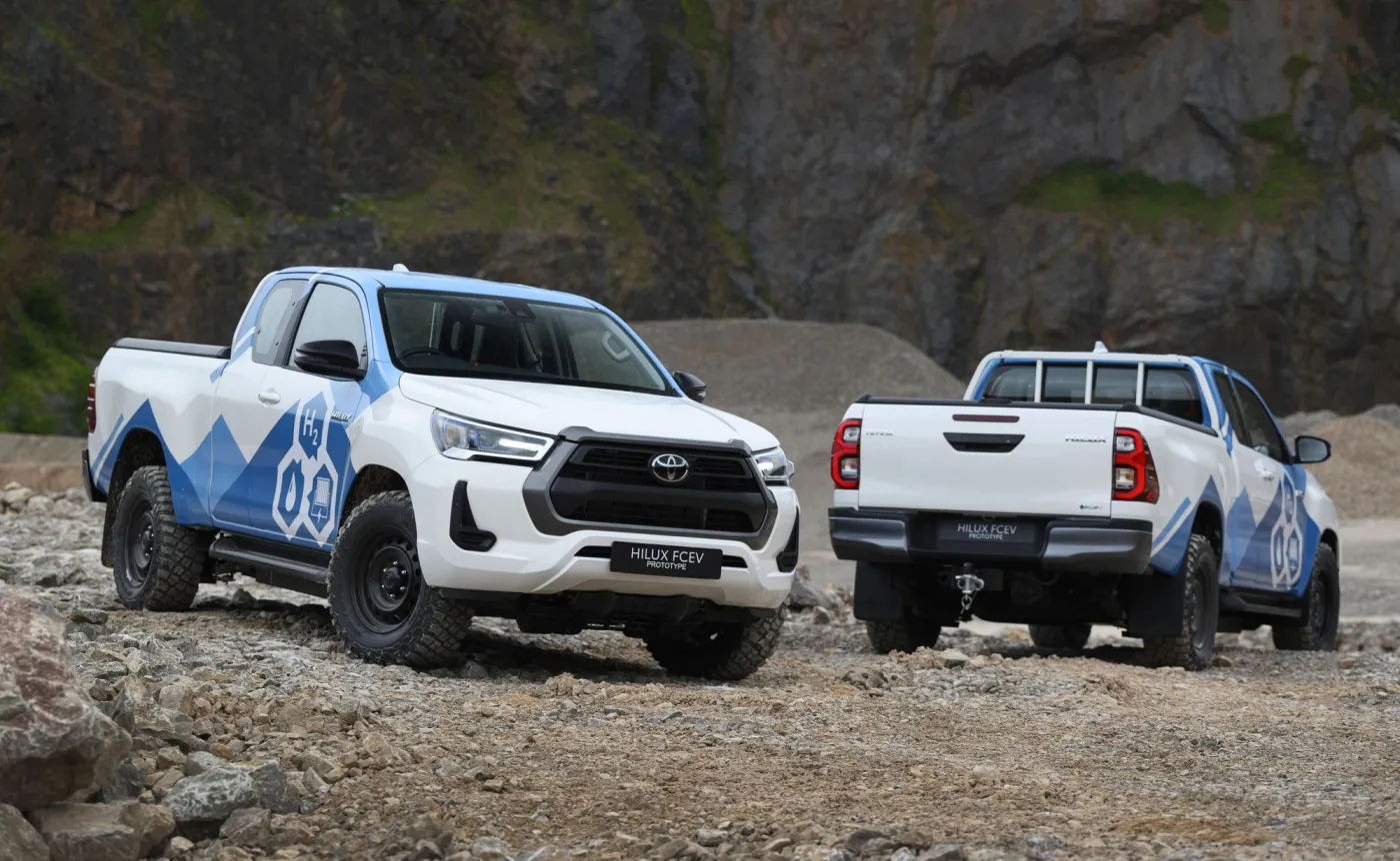 Nowa Toyota H2 Hilux