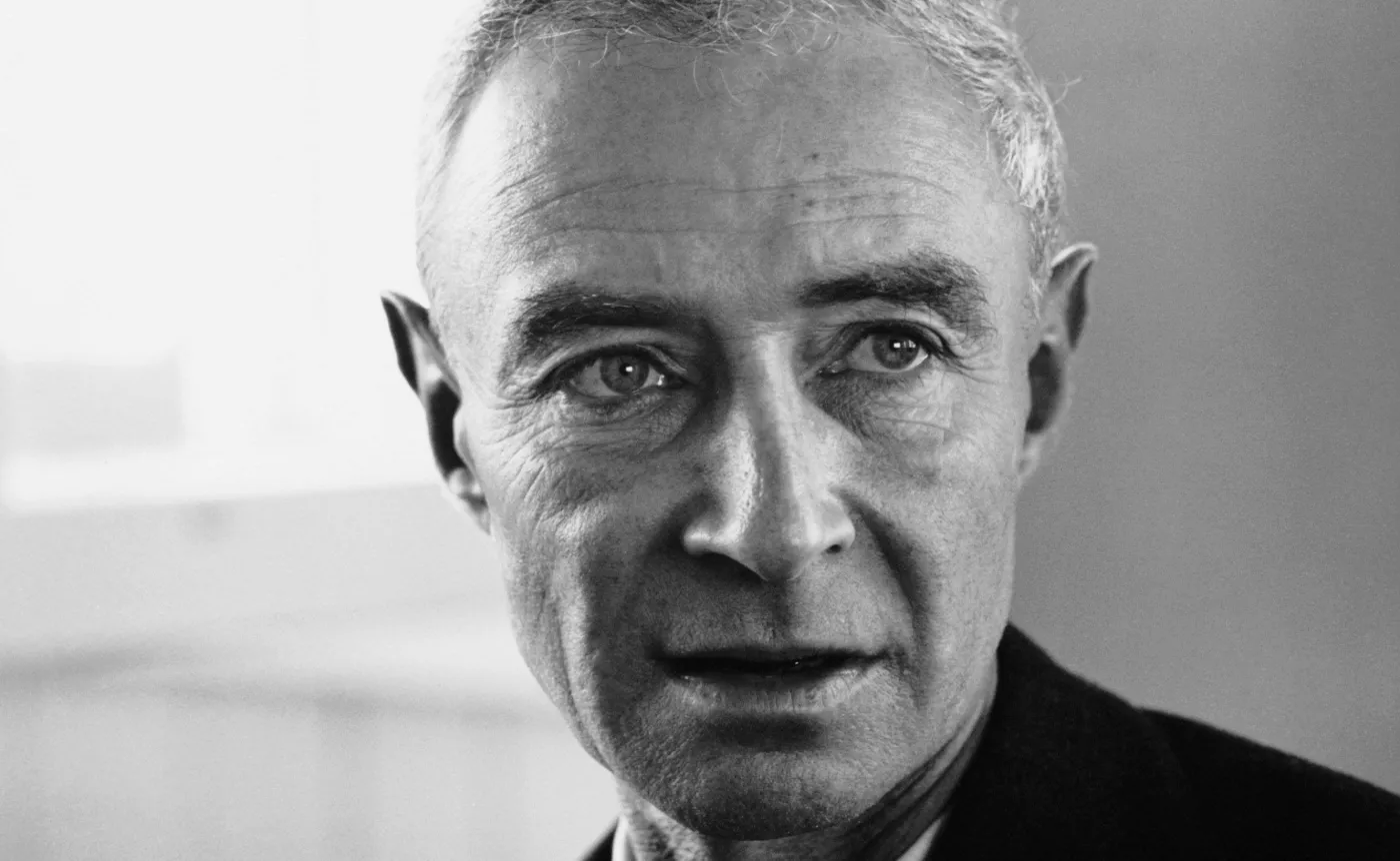 Oppenheimer "przepraszał, a po jego twarzy płynęły łzy". Nowe rewelacje w sprawie Hiroszimy
