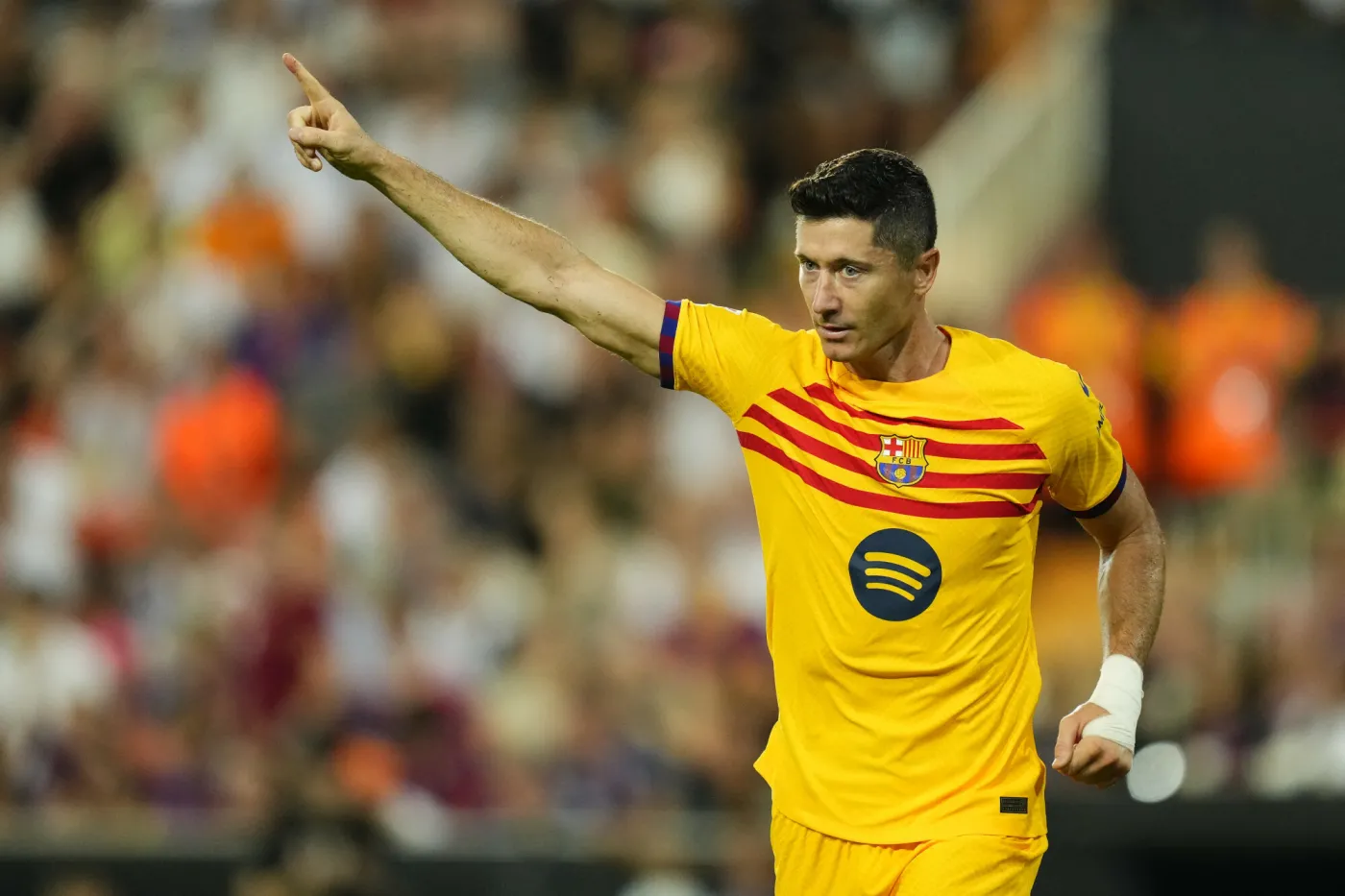 Robert Lewandowski jak wino. Im starszy, tym lepszy. Zdjęcie jego nóg robi wrażenie
