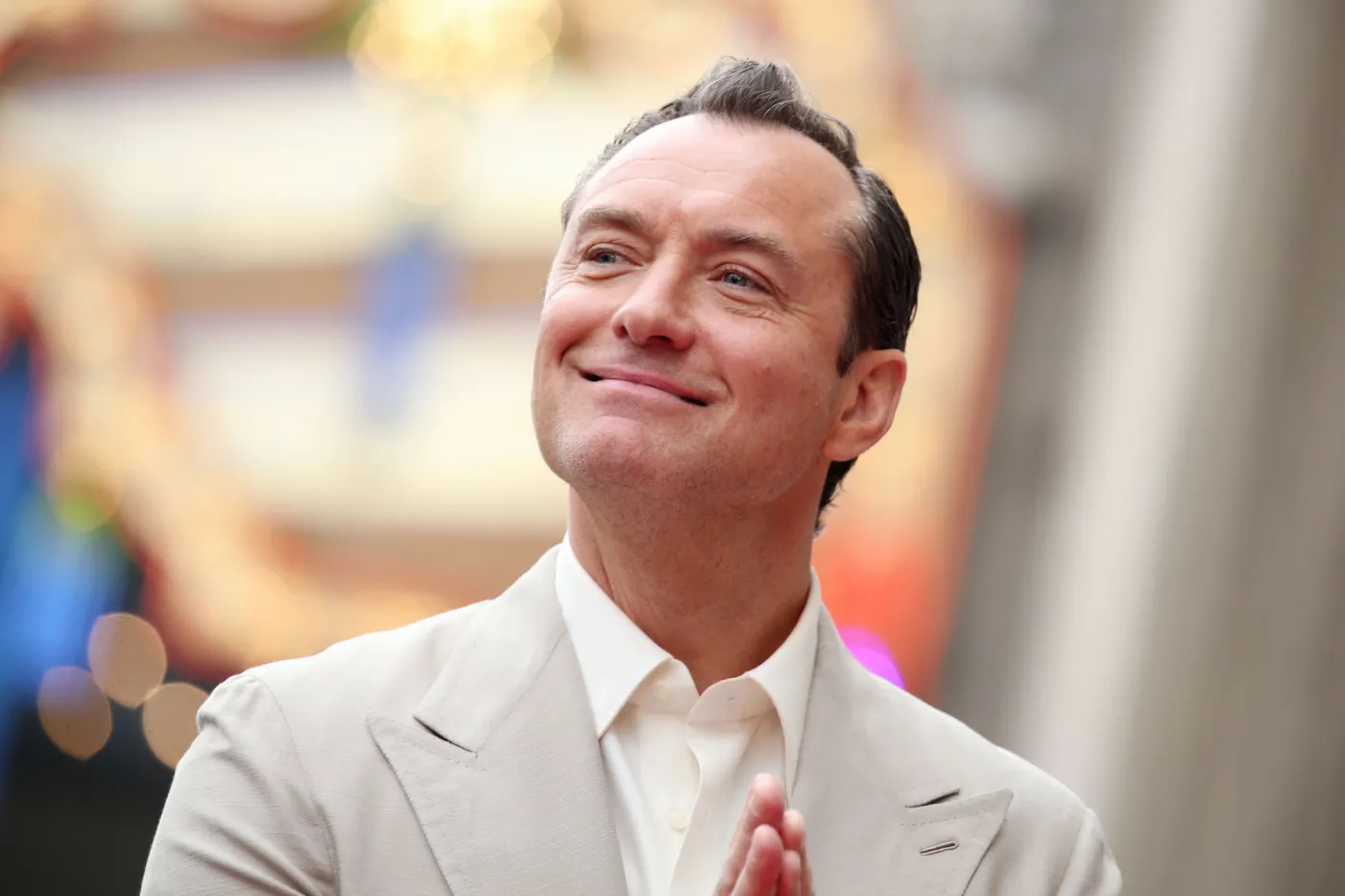 Jeden z najprzystojniejszych aktorów świata z gwiazdą w Hollywood. U jego boku pojawił się syn [FOTO]