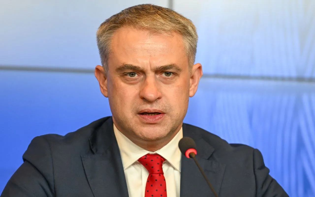 Rekonstrukcja rządu Tuska. Gawkowski uchylił rąbka tajemnicy
