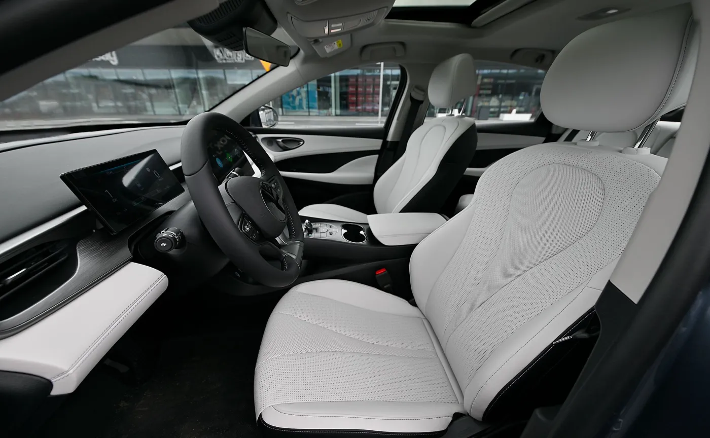 Nowy BYD Seal 5 DM-i