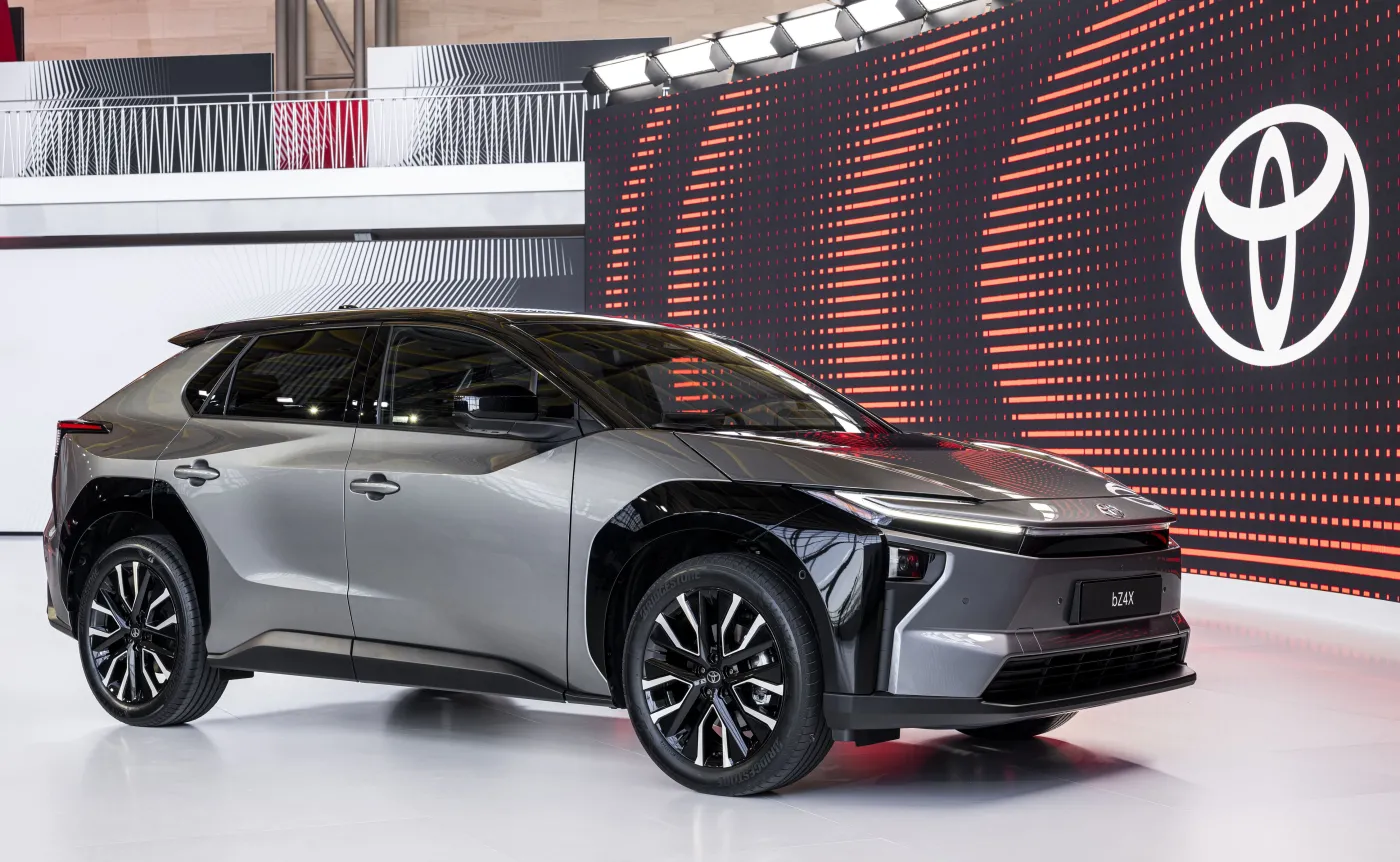Nowa Toyota bZ4X AWD