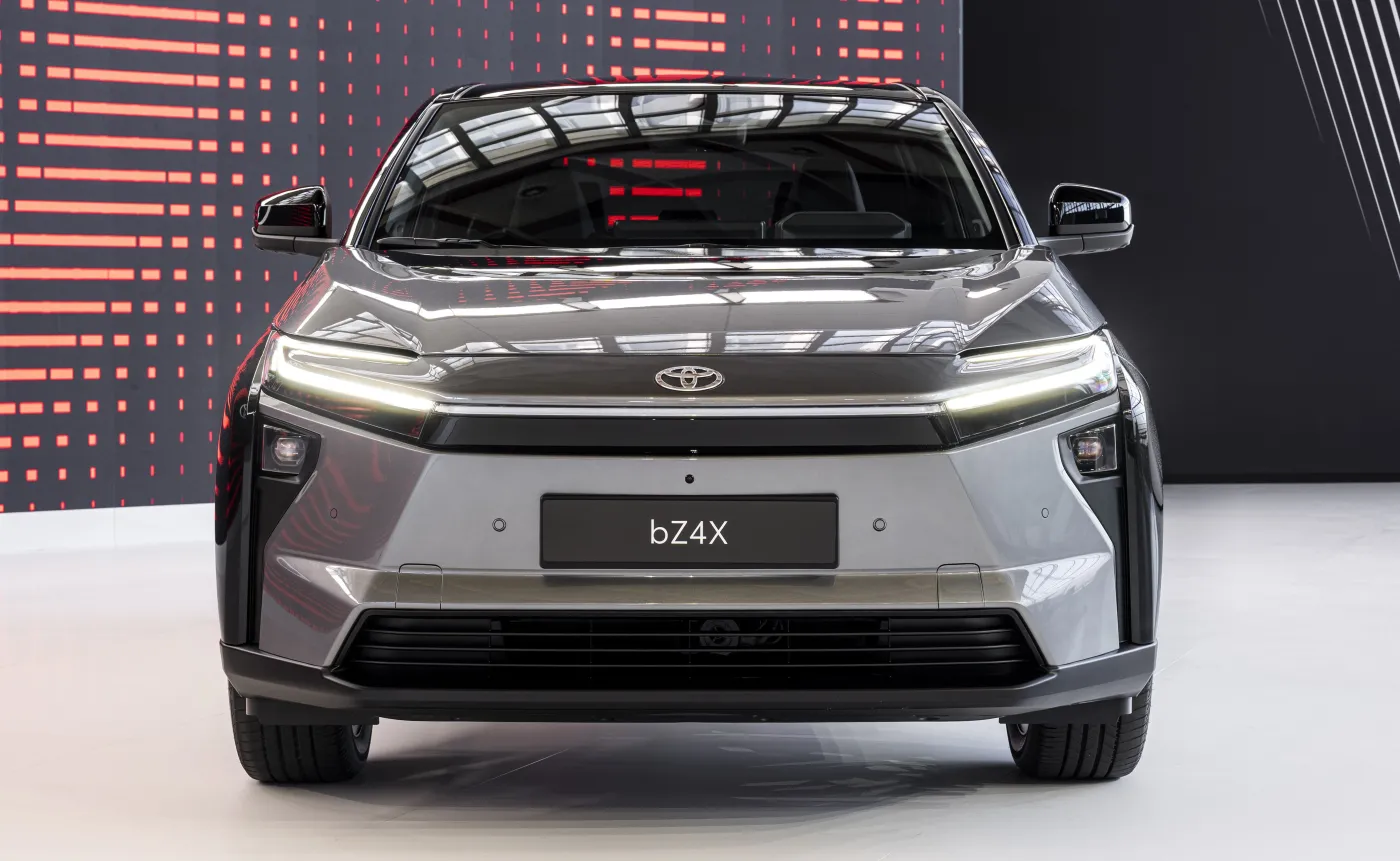 Nowa Toyota bZ4X AWD