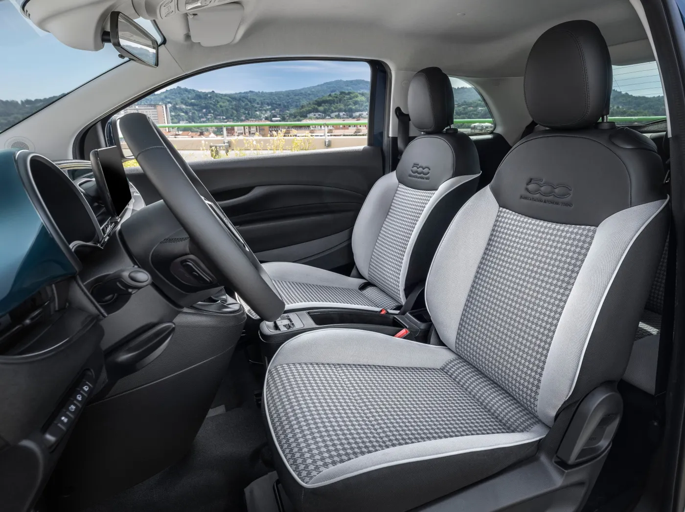 Nowy Fiat 500 Hybrid