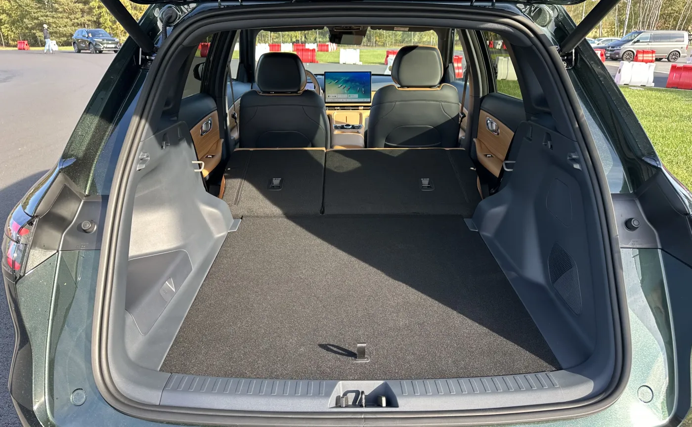 Geely Starray EM-i