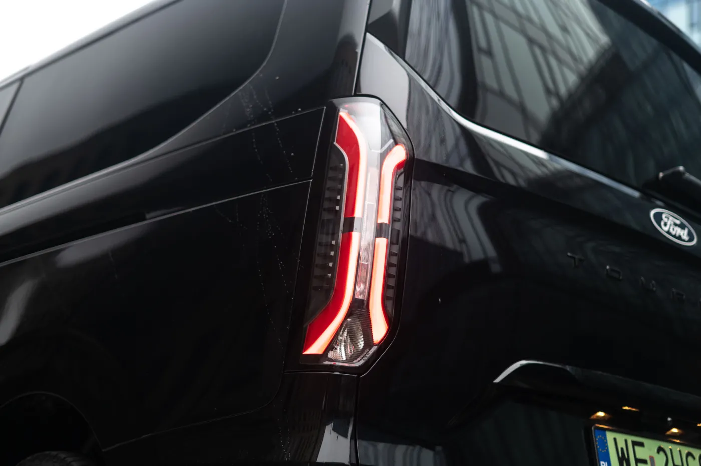 Ford E-Tourneo Custom