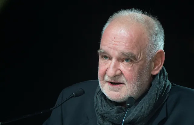 Zmarł jeden z najwybitniejszych europejskich reżyserów. Współpracował z noblistą