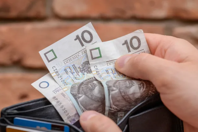 Komu przysługuje renta wdowia z KRUS? Jakie dokumenty są potrzebne? Jak wypełnić wniosek o rentę wdowią z KRUS?