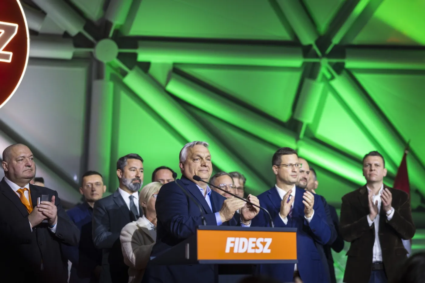 TV Republika ogłosiła "wielkie zwycięstwo Orbana". Krzysztof Brejza kpi