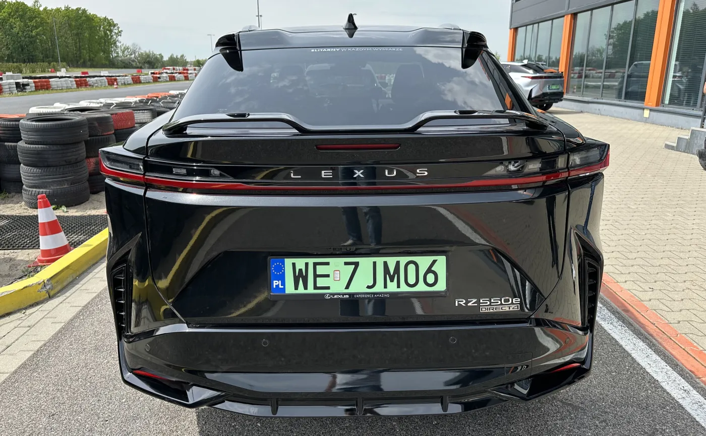 Nowy Lexus RX 550e