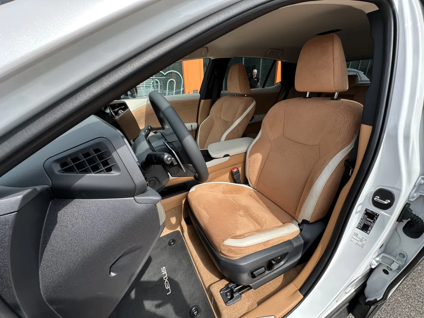 Nowy Lexus RZ 500e