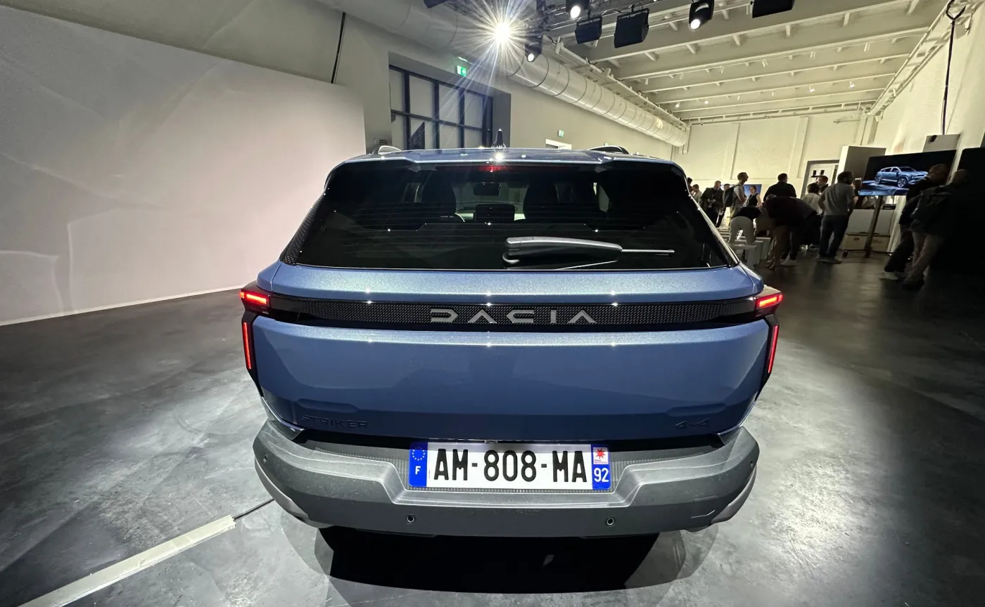 Nowa Dacia Striker
