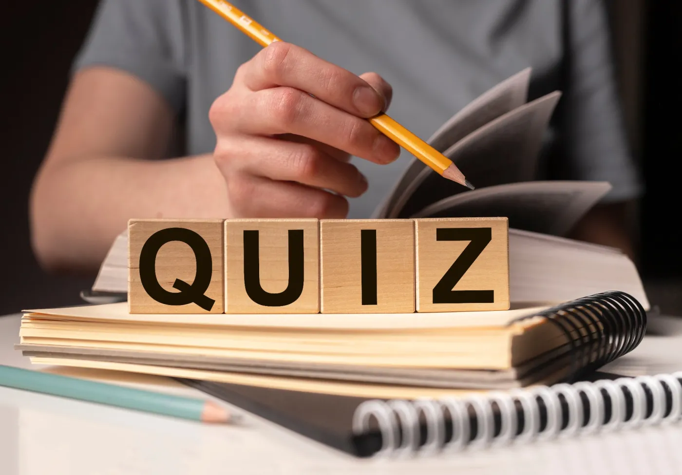 Quiz,Or,Quizz,Word,,Inscription.,Test,And,Education,Concept.