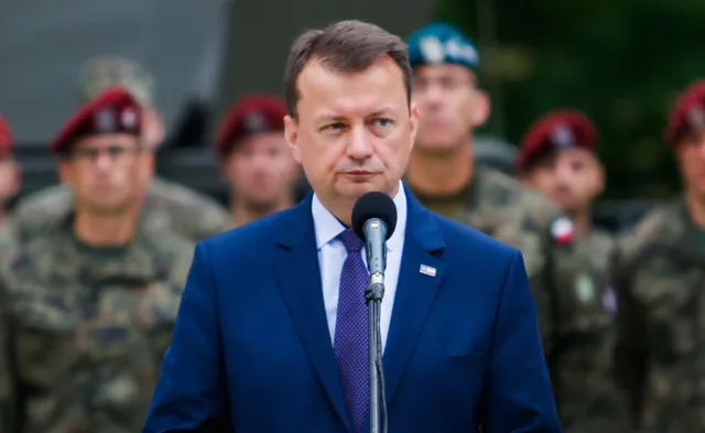 Błaszczak pytany o Iran... atakuje Tuska za oddanie śledztwa smoleńskiego Rosji