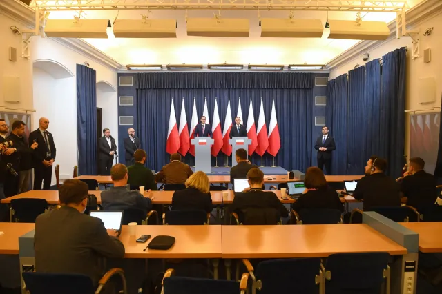Kontrkandydaci i politycy opozycji bezlitośni dla Dudy. "Był nikim i został nikim"
