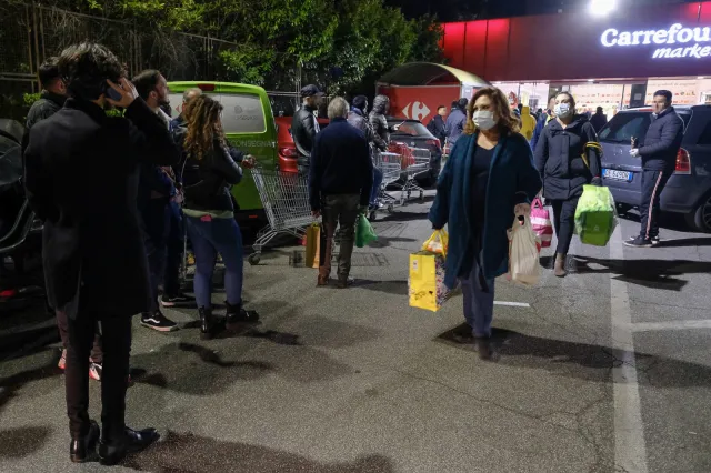 1200 euro za ucieczkę taksówką z Mediolanu do Rzymu przed koronawirusem