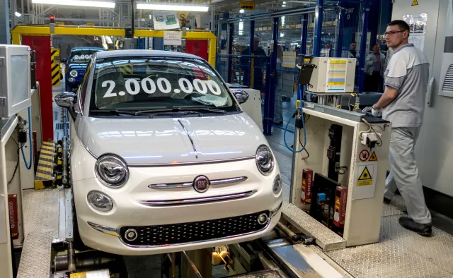 Fabryka Fiata w Tychach zawiesza produkcję. FCA dezynfekuje zakład