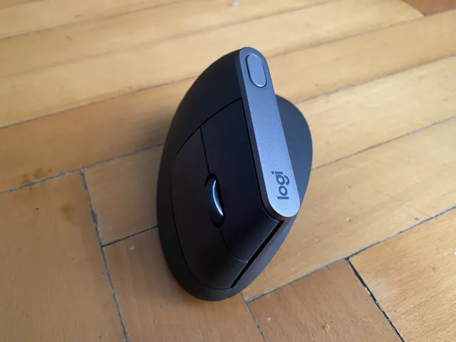 Logitech MX Vertical - mysz, która zadba o nasze nadgarstki [RECENZJA]