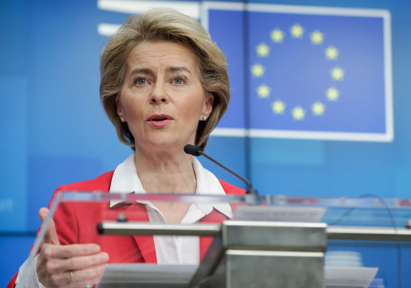 Szefowa KE: Ponad 100 tys. Europejczyków utknęło za granicą