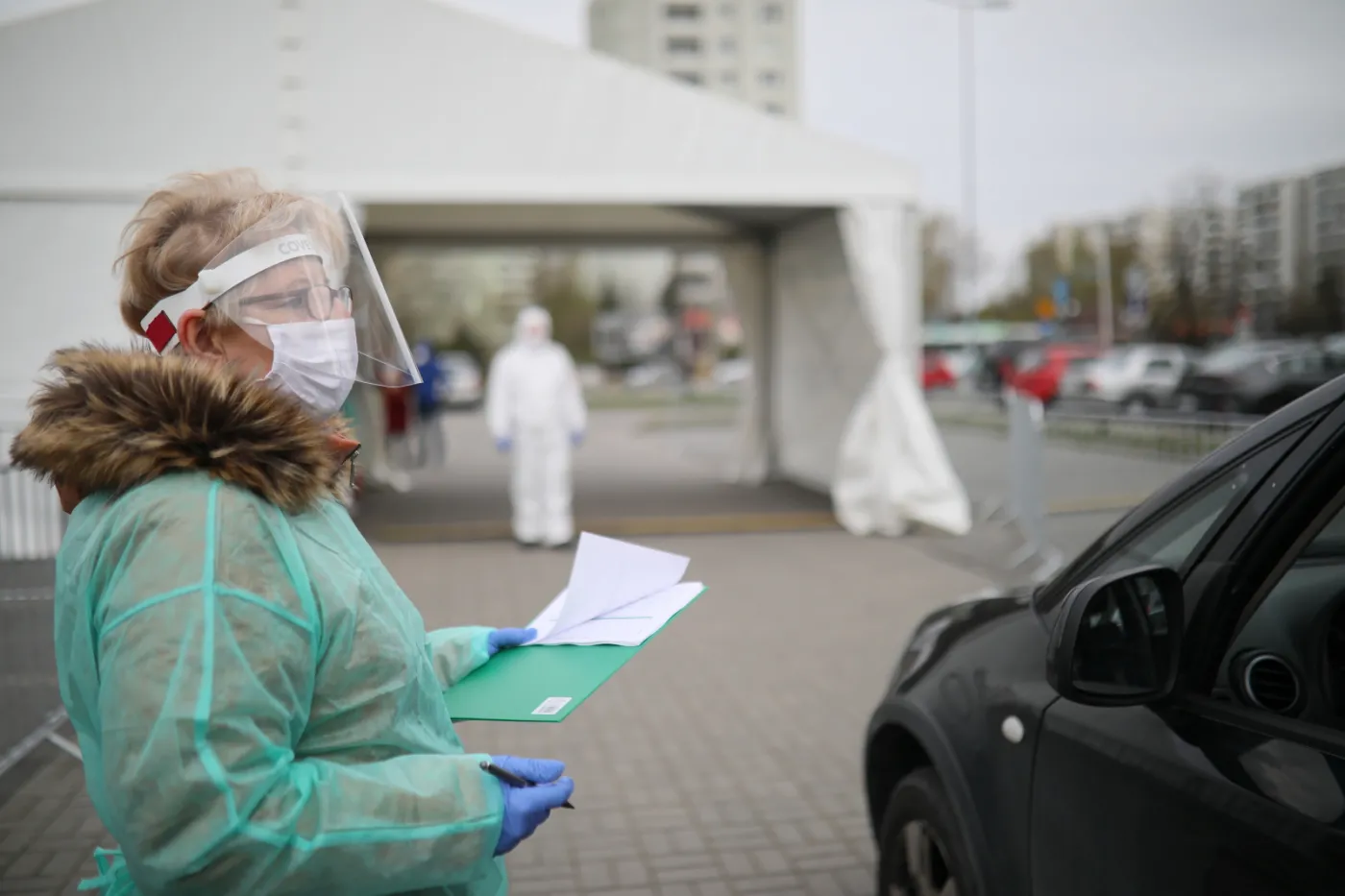 Koronawirus w Polsce. Najnowsze dane i decyzje rządowe [RELACJA NA ŻYWO]