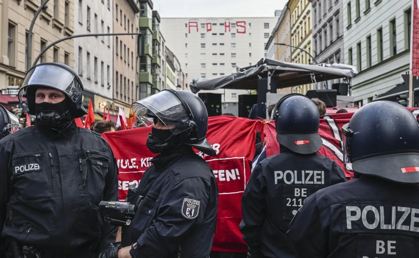 Antysemickie hasła na demonstracjach pierwszomajowych w Berlinie