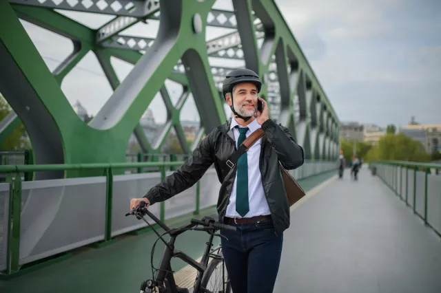 Samochód królem transportu w USA. Dlaczego Amerykanie unikają rowerów?