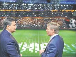 Prezydent Janukowycz i właściciel klubu Szachtar Donieck Rinat Achmetow otwierają Donieck Arenę