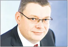 Piasecki: Rząd nie chce konkurencji na kolei