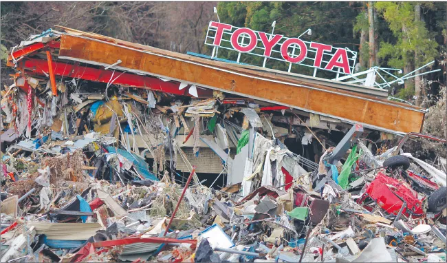 Trzęsienie ziemi w Japonii: Tsunami i silny jen pokonały Toyotę