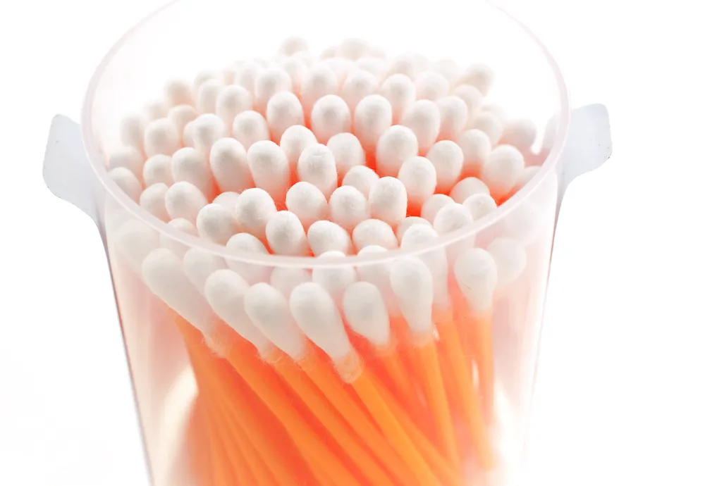 1455602-patyczki-do-uszu-q-tips.jpg