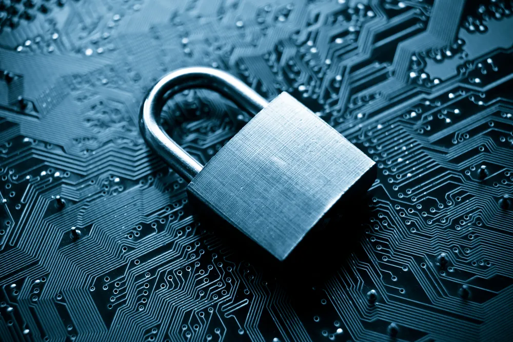 Jak obronić firmę przed hakerami? Oto 10 kroków do cyberbezpieczeństwa