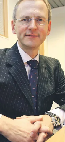 Mariusz Grendowicz, prezes BRE Banku, pilnie poleciał do Frankfurtu do siedziby Commerzbanku, głównego akcjonariusza polskiej spółki