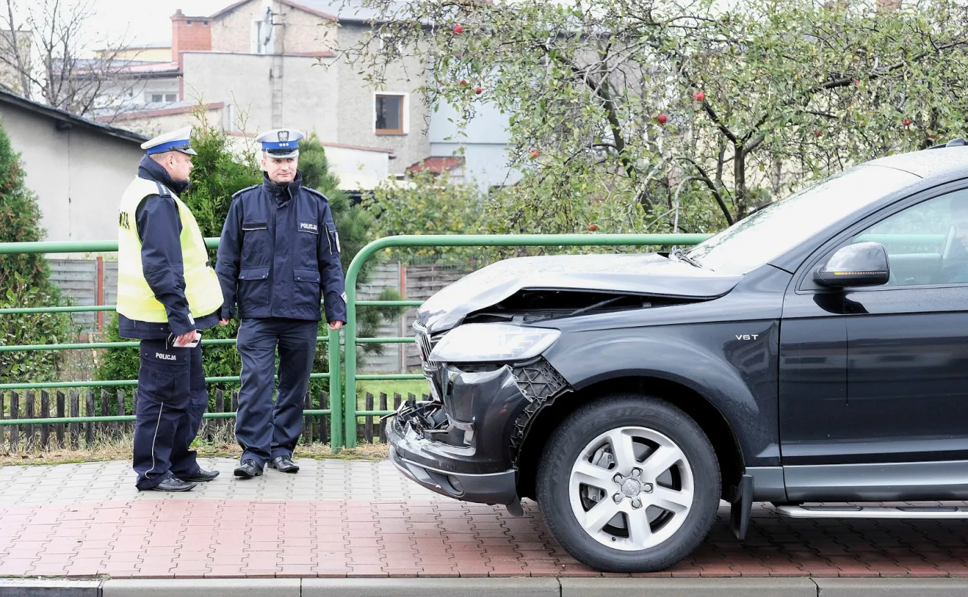 Stłuczka samochodu wiozącego Beatę Szydło. Auto SOP wjechało w pojazd 77-latka