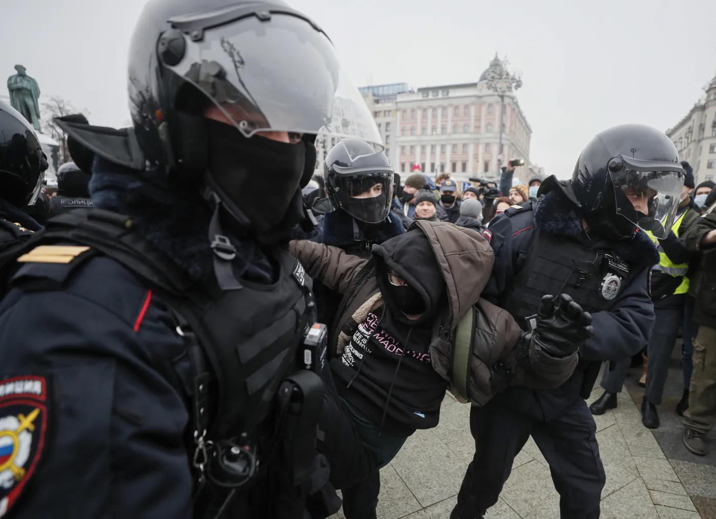 39 policjantów poszkodowanych podczas demonstracji w Moskwie