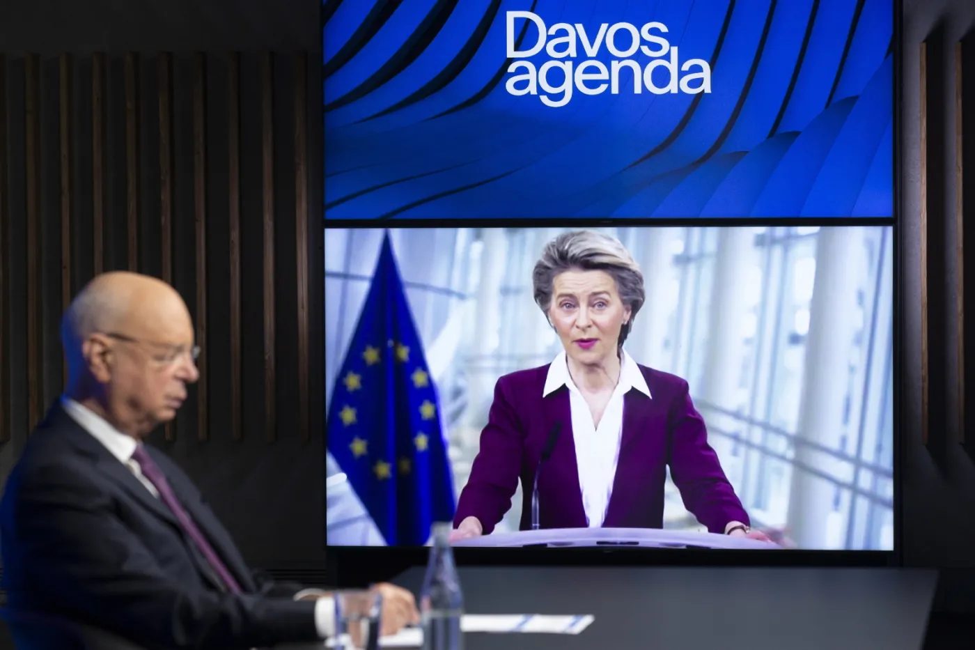 Von der Leyen na szczycie w Davos: Firmy farmaceutyczne muszą zrealizować swe zobowiązania