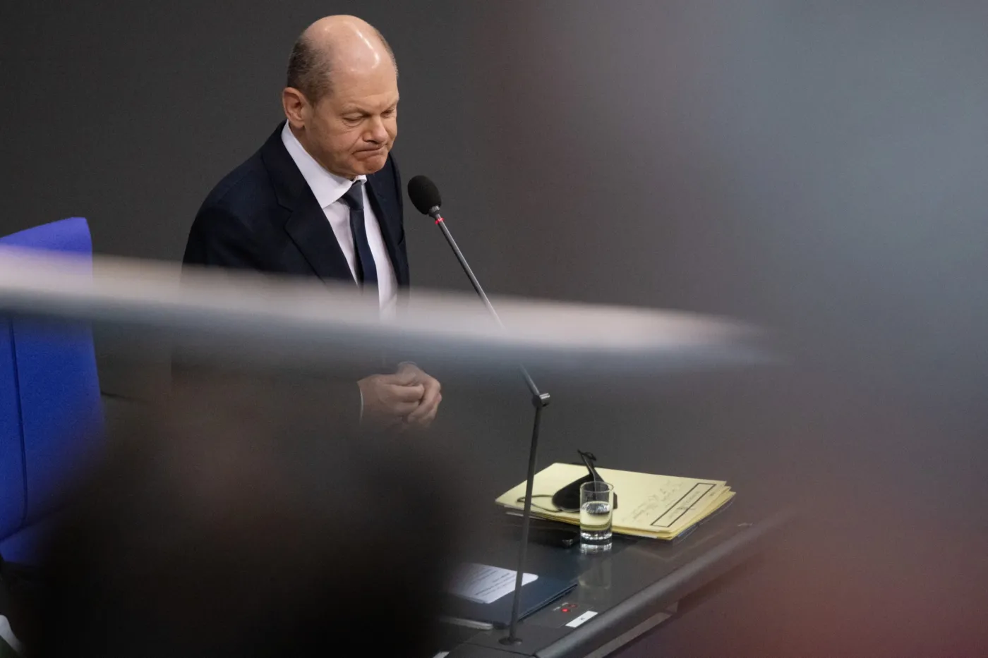 Kanclerz Scholz: Stoimy twardo po stronie Ukrainy, wspieramy ją politycznie, finansowo, a także bronią