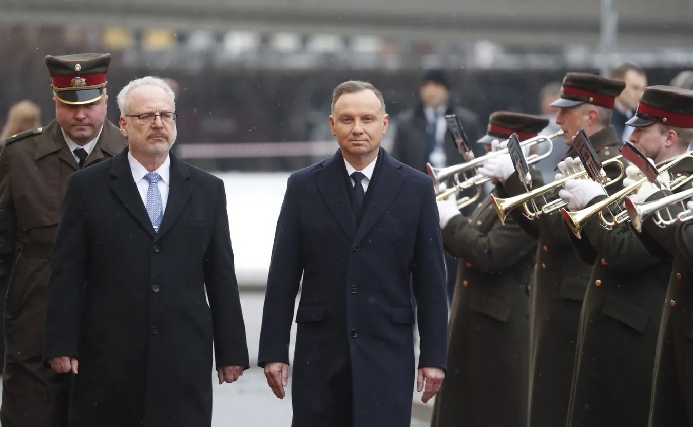 Prezydenci Polski i Łotwy rozmawiali o bezpieczeństwie wschodniej flanki NATO i wsparciu dla Ukrainy