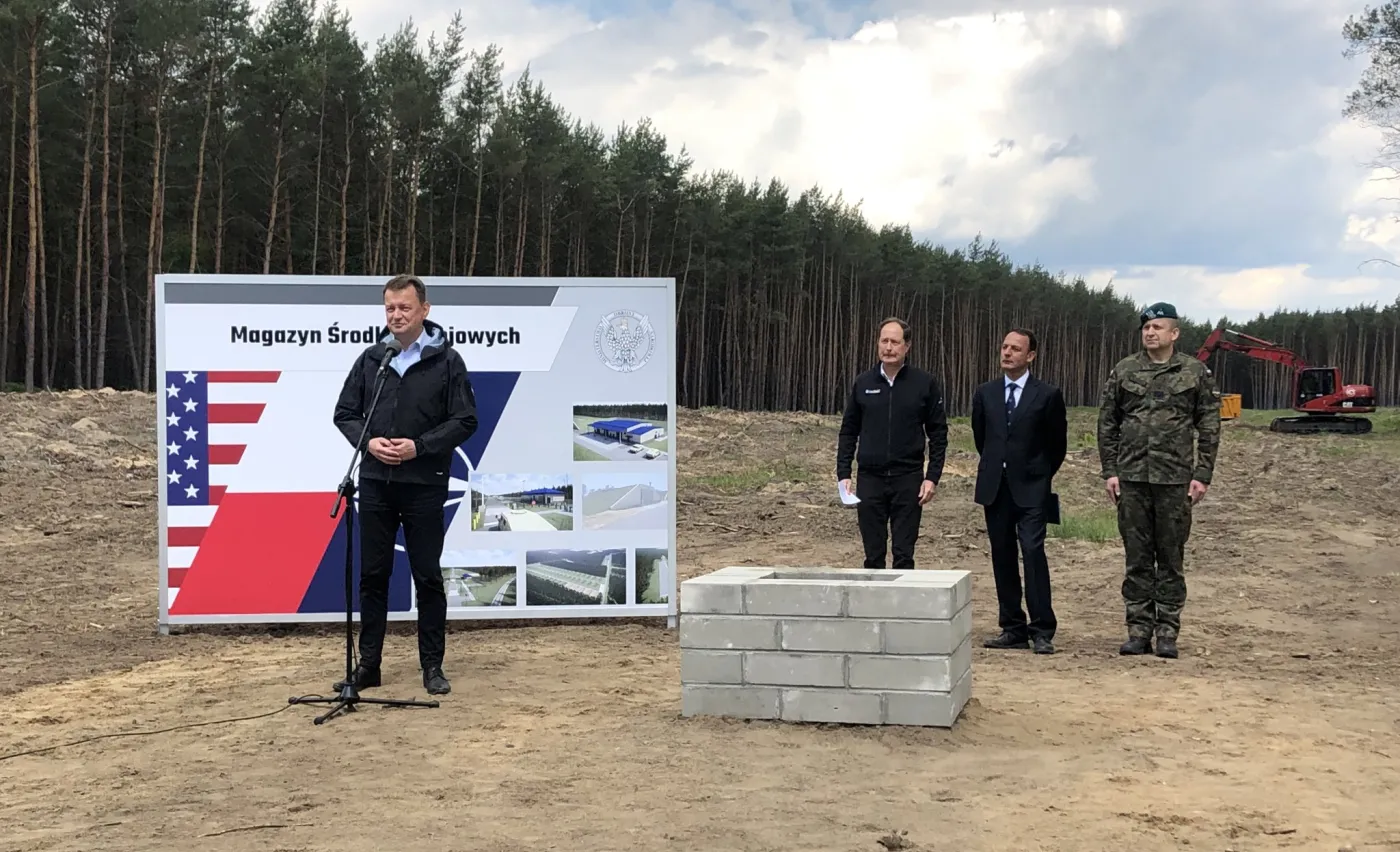 Szef MON: Baza w Powidzu wzmocni bezpieczeństwo Polski i NATO