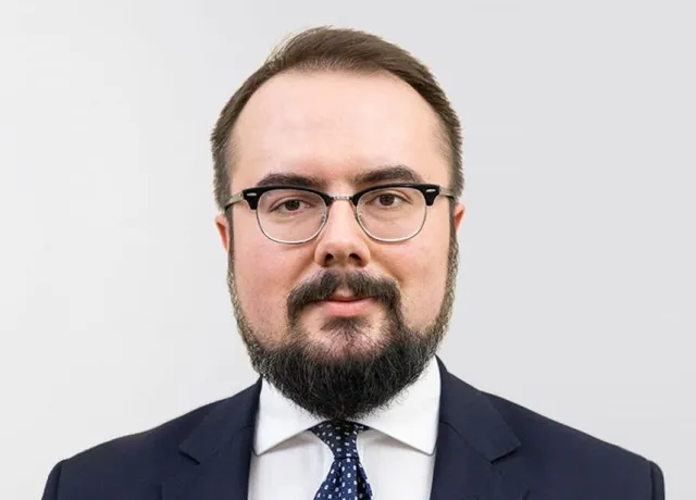 Przedstawiciel PiS straci miejsce w komisji kopertowej? Powodem "maile Dworczyka"