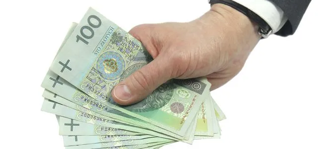 UOKiK karze za "rolowanie" pożyczek. 10 mln zł dla siedmiu podmiotów
