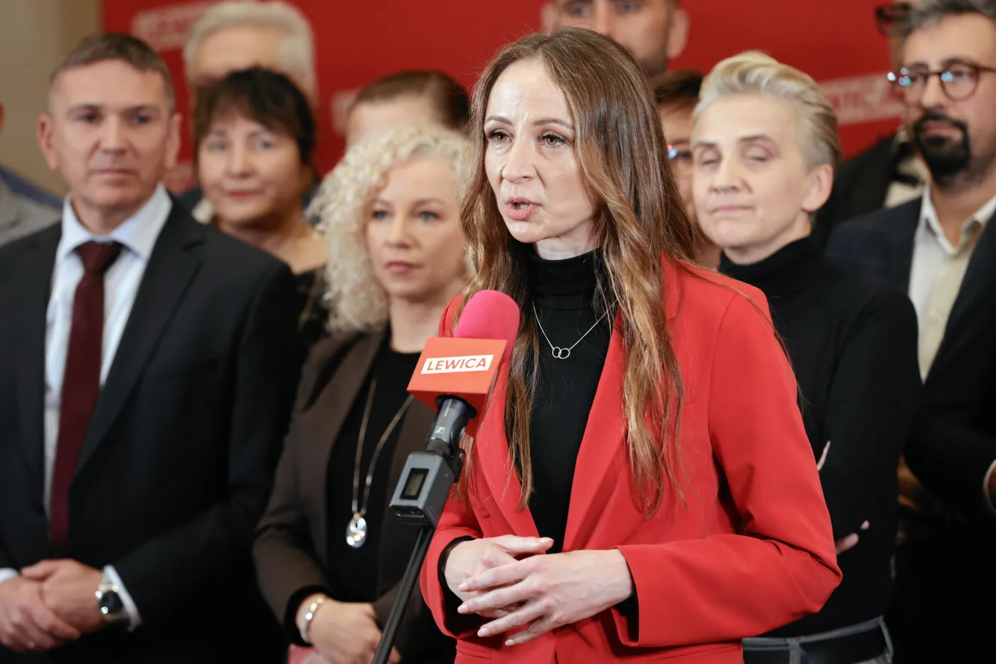 1000 zł do pensji i dodatkowy urlop. Ale tylko dla jednej grupy pracowników