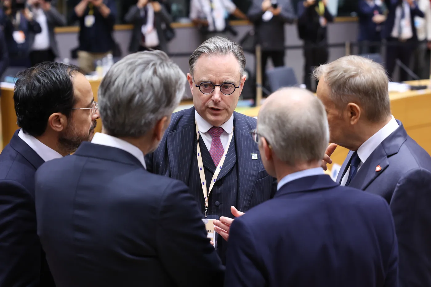 Fasadowy sukces UE. Kto i ile pieniędzy przekaże Ukrainie?
