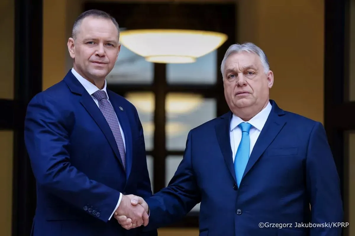 Spotkanie Nawrockiego z Orbanem. Ten sondaż mówi wszystko