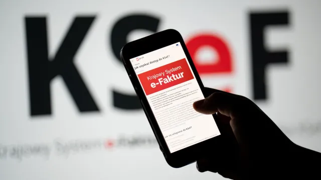 KSeF jest poprawiany, ale kilka rzeczy zostanie bez zmian. Co planuje Ministerstwo Finansów?