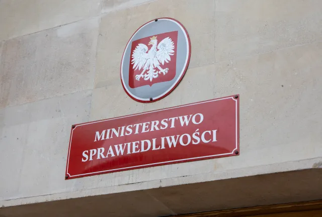 Spór o areszt i nowe przepisy. MS odpowiada na weto prezydenta