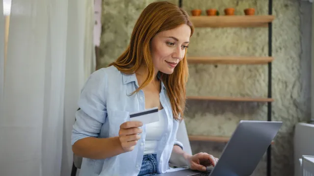 Nowe zasady odszkodowań za wadliwe produkty. Obejmą software, aktualizacje i zakupy przez platformy